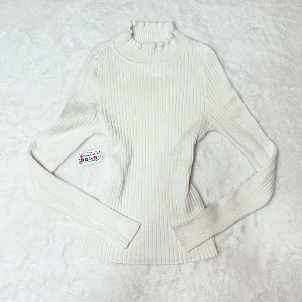 White Ribbed Turtleneck Sweater